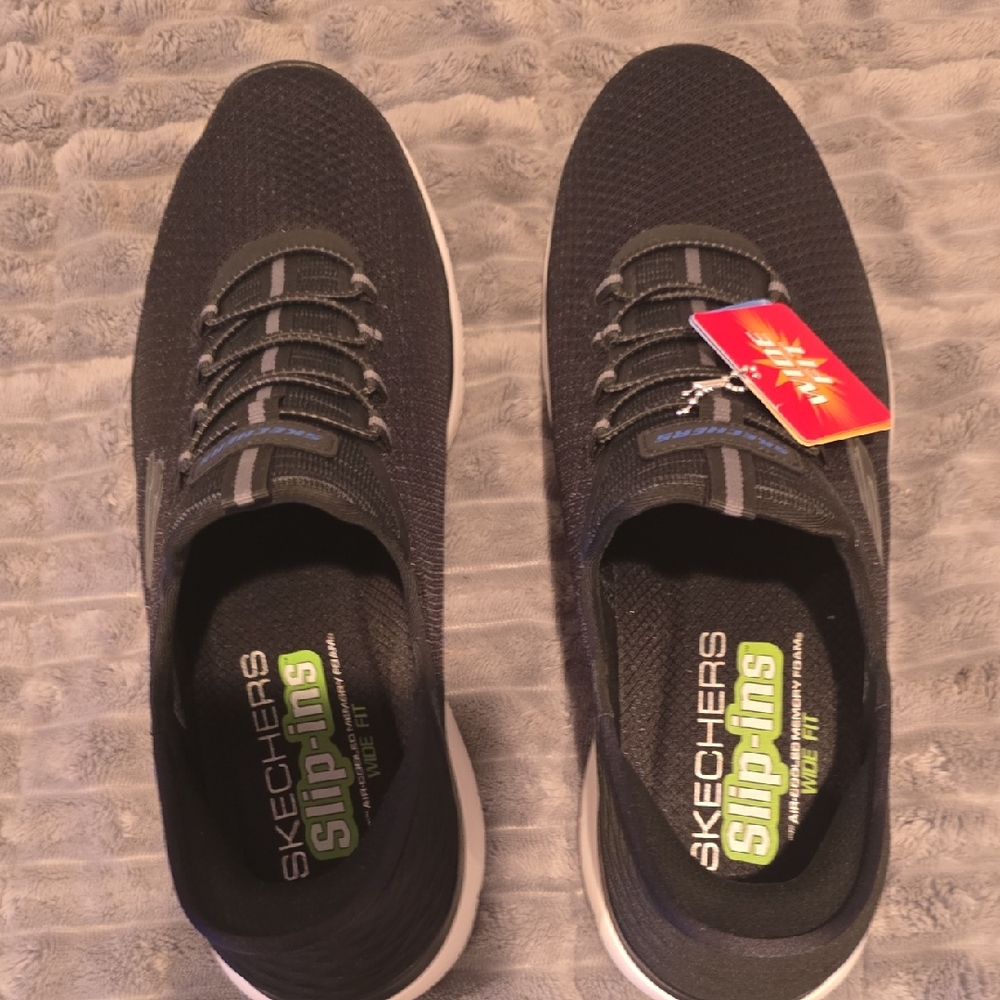 Skechers Men's Black Slip-ons Sneakers